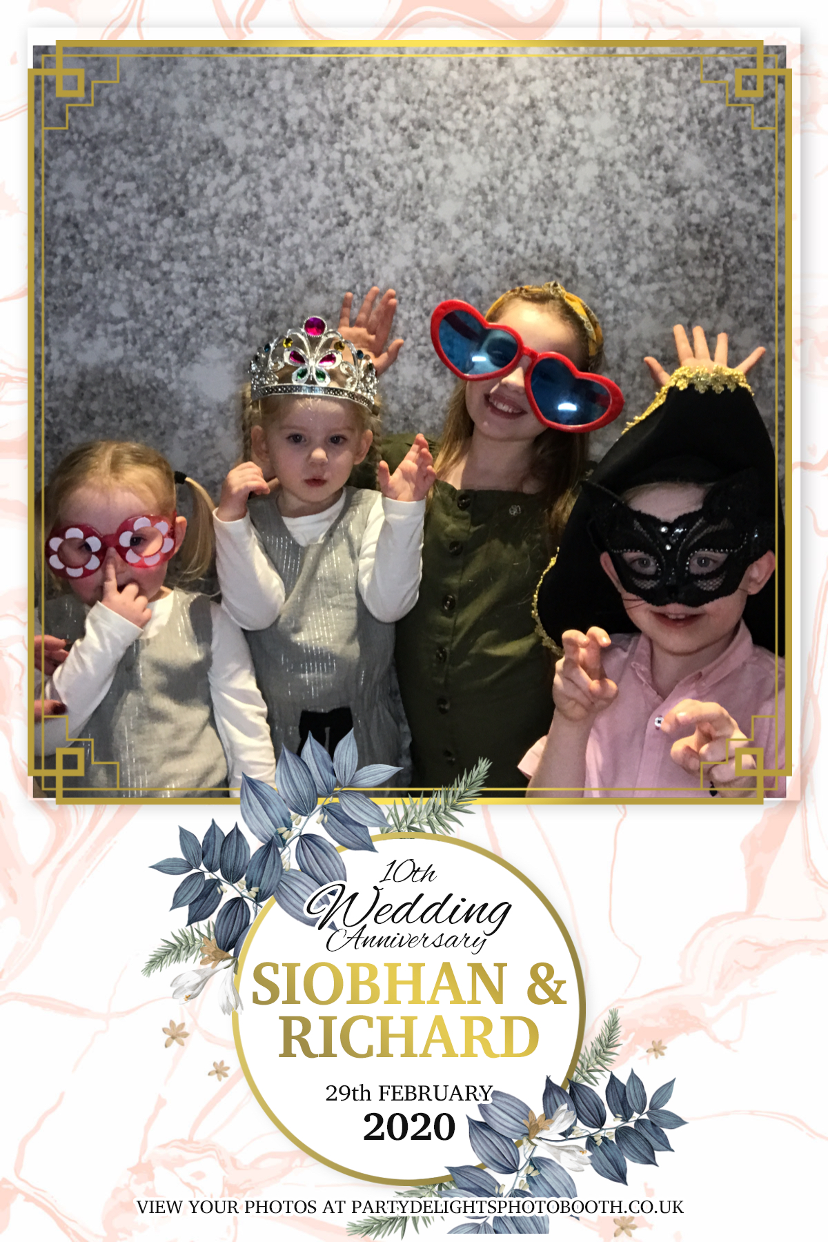 Siobhan and Richards Vow renewal  | View more photos from the event at gallery.partydelightsphotobooth.co.uk/u/PartyDelightsPhotoBooth/Siobhan-and-Richards-Vow-renewal